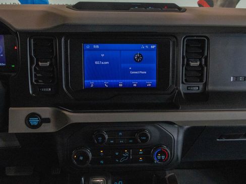 Used 2021 Ford Bronco Big Bend image 4