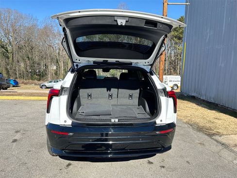 Used 2024 Chevrolet Blazer EV RS image 32