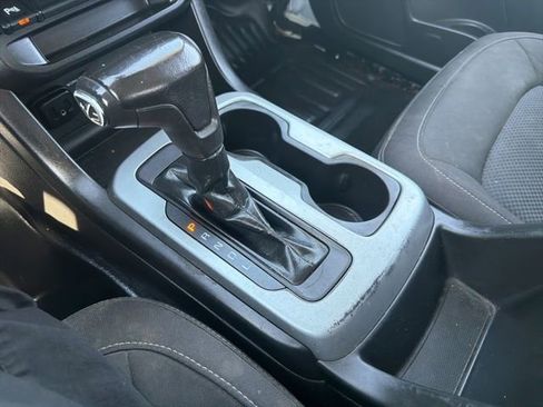 Used 2021 Chevrolet Colorado LT w/ Fleet Safety Package image 30