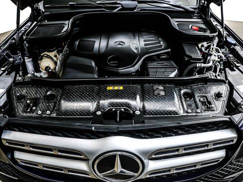 Used 2022 Mercedes-Benz GLS 450 4MATIC image 10