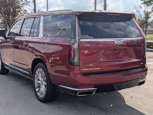 Used 2021 Cadillac Escalade ESV Premium Luxury w/ Driver Assist Tech Package image 6