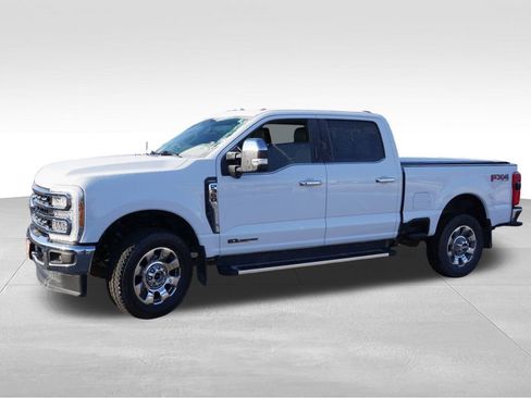 Certified 2023 Ford F350 Lariat w/ Chrome Package image 11