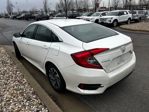 Used 2016 Honda Civic EX image 3