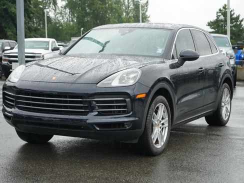 Used 2021 Porsche Cayenne AWD/4WD image 1