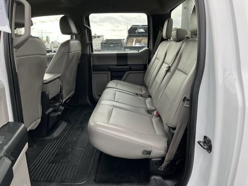 Used 2019 Ford F250 XL w/ Power Equipment Group image 17