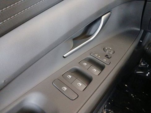 Used 2024 Hyundai Elantra SEL FWD image 20