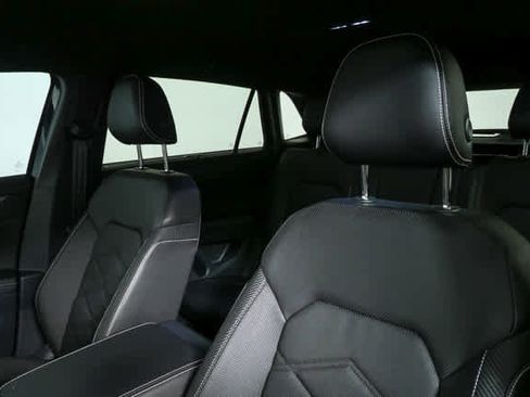 Certified 2025 Volkswagen Atlas Cross Sport SE FWD image 11
