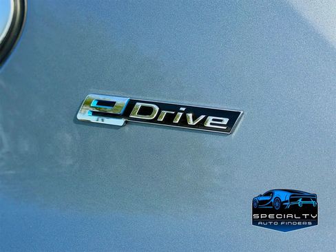 Used 2017 BMW X5 xDrive40e image 7