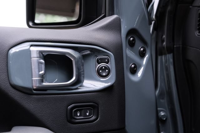 Used 2024 Jeep Wrangler Unlimited Rubicon 392 AWD/4WD image 86