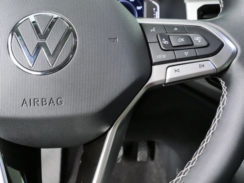 Certified 2022 Volkswagen Atlas SE FWD image 13