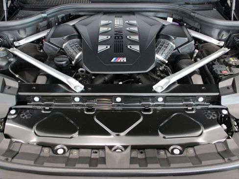 New 2027 BMW X7 M60i AWD/4WD image 8