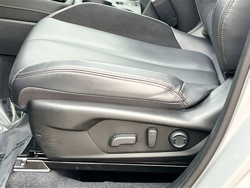 Used 2025 Subaru Forester Touring w/ Touring Package image 19