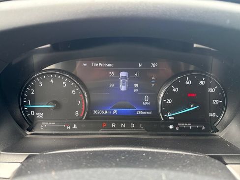 Used 2024 Ford Explorer XLT w/ Equipment Group 202A AWD/4WD image 11