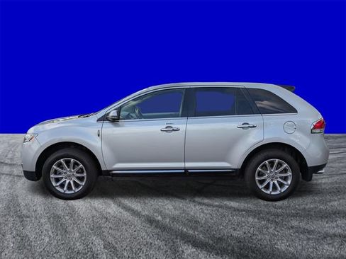 Used 2014 Lincoln MKX AWD w/ Equipment Group 102A image 7