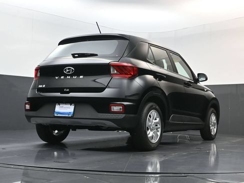 Certified 2026 Hyundai Venue SE FWD image 23