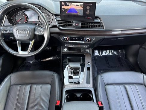 Used 2023 Audi Q5 2.0T Premium w/ Convenience Package AWD/4WD image 16