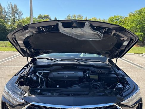 Used 2023 Acura MDX SH-AWD image 11