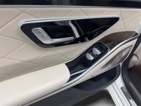 Used 2022 Mercedes-Benz S 580 4MATIC Sedan image 37