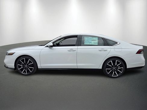 New 2026 Honda Accord Touring image 4