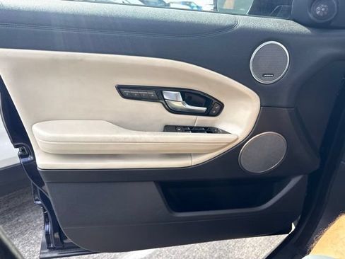 Used 2019 Land Rover Range Rover Evoque HSE AWD/4WD image 13