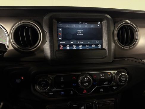 Certified 2023 Jeep Wrangler Unlimited AWD/4WD image 17
