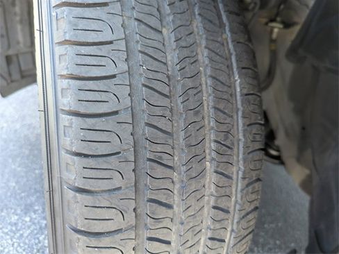 Used 2017 Nissan Rogue SL image 47