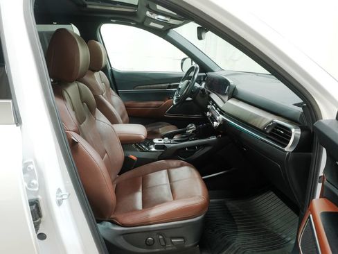 Used 2024 Kia Telluride SX AWD/4WD image 14