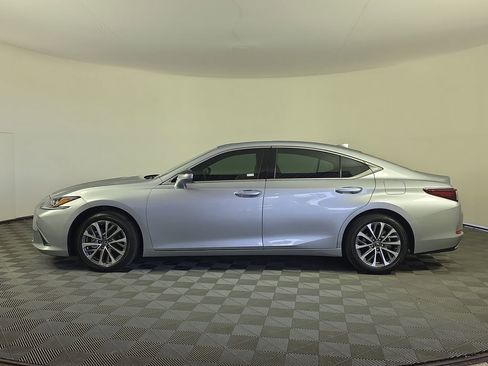 Used 2025 Lexus ES 350 w/ Accessory Package (Z2) image 4
