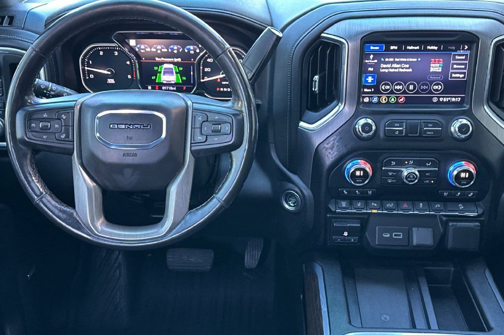 Used 2020 GMC Sierra 2500 Denali w/ Denali Ultimate Package AWD/4WD image 16