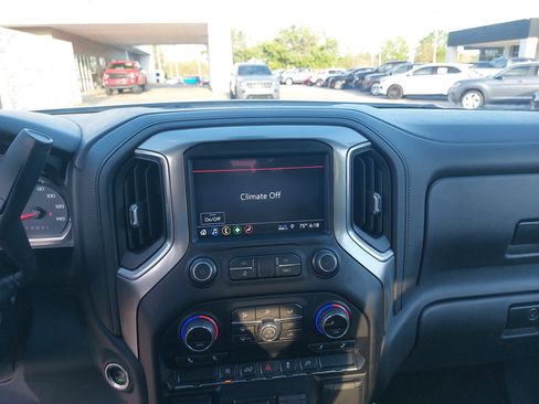 Used 2019 Chevrolet Silverado 1500 LT w/ All-Star Edition image 22