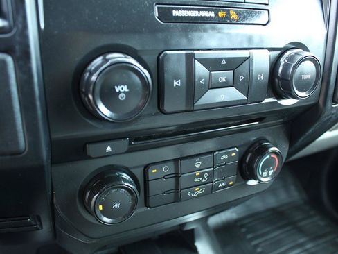 Used 2018 Ford F150 XL w/ Equipment Group 101A Mid RWD image 32