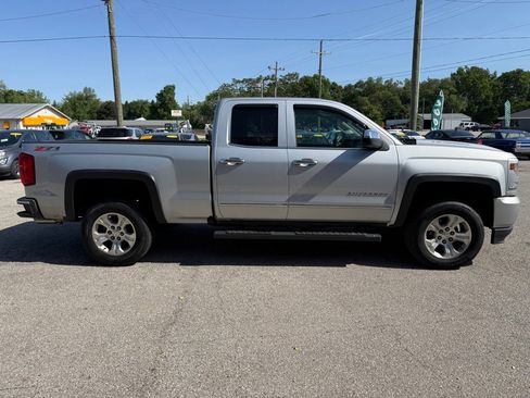 Used 2017 Chevrolet Silverado 1500 LTZ Z71 w/ LTZ Plus Package AWD/4WD image 5