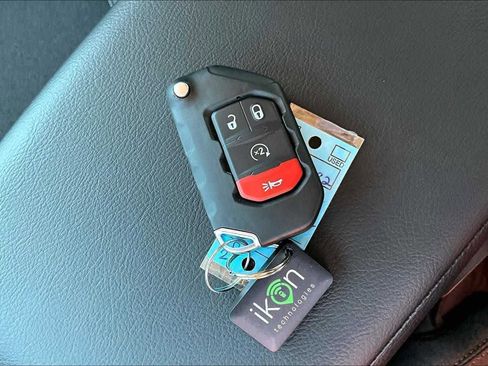 New 2025 Jeep Gladiator Sport image 21