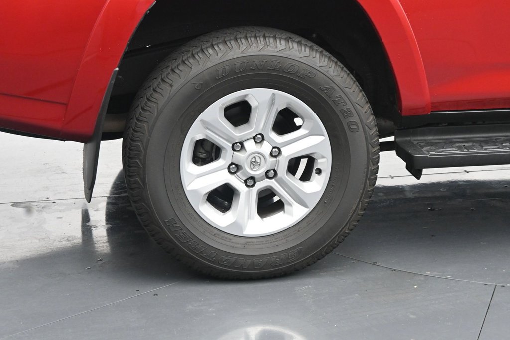 Used 2022 Toyota 4Runner SR5 Premium AWD/4WD image 10