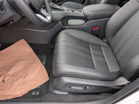 New 2026 Honda HR-V EX-L image 4