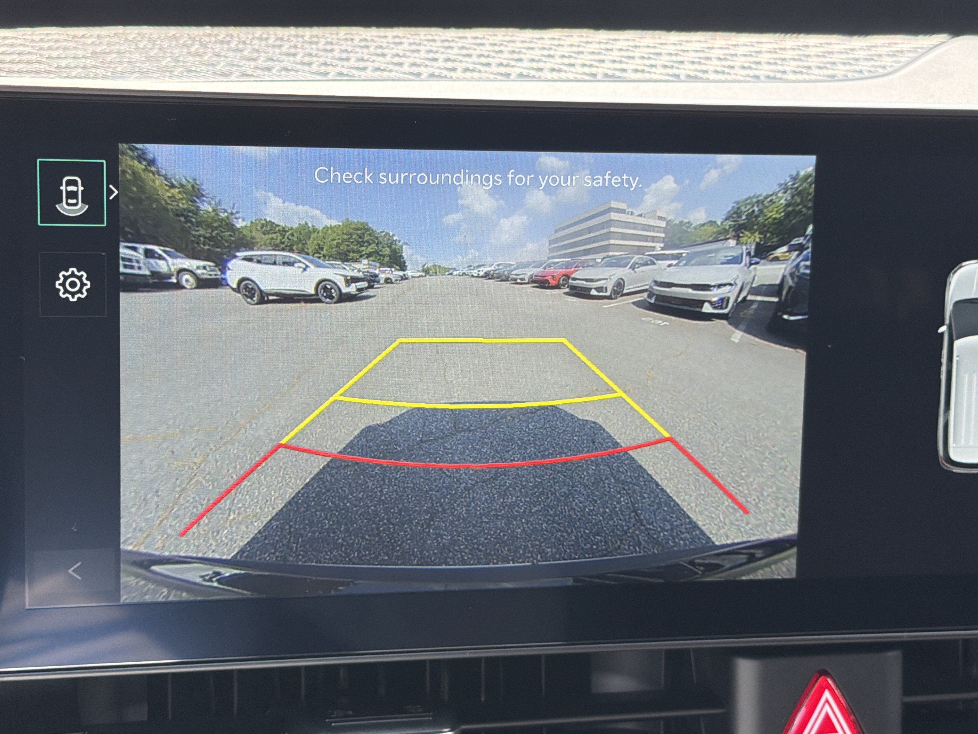 Certified 2026 Kia Carnival FWD image 30