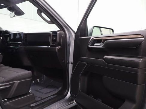 Used 2025 Chevrolet Silverado 1500 LT AWD/4WD image 14