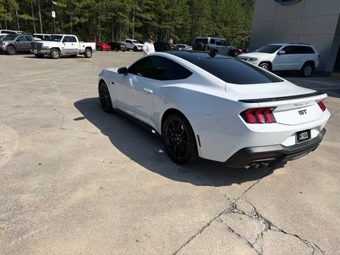 Used 2024 Ford Mustang GT RWD image 19