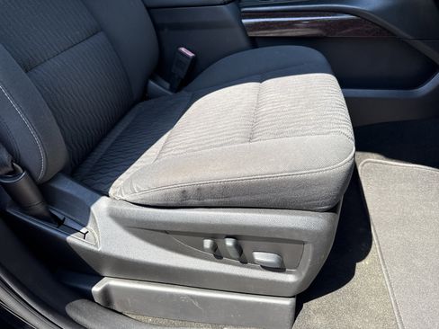 Used 2018 GMC Yukon SLE w/ SLE Value Package image 24