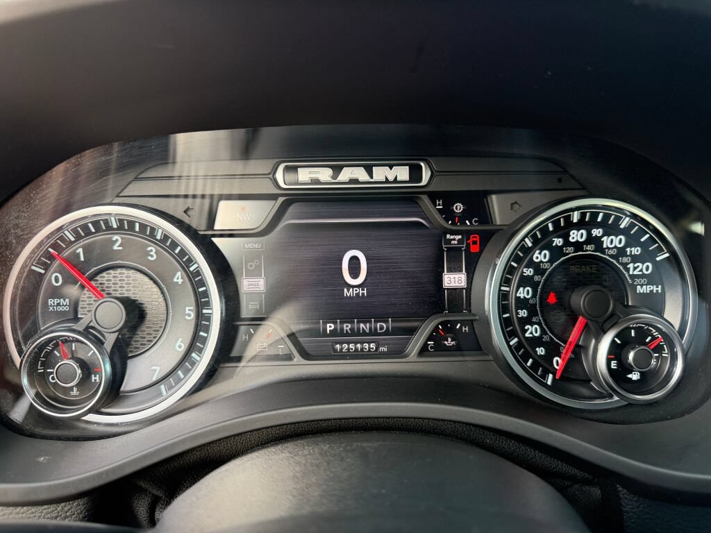 Used 2022 RAM 1500 Laramie AWD/4WD image 29