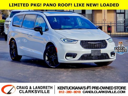 Used 2025 Chrysler Pacifica Limited image 1