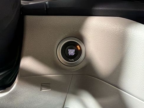 Used 2023 Chrysler Voyager LX FWD image 25
