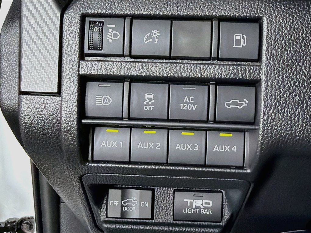 Used 2026 Toyota Tacoma TRD Pro AWD/4WD image 15