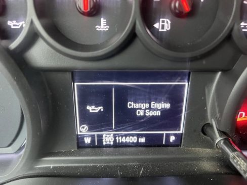 Used 2020 Chevrolet Silverado 2500 Custom w/ Custom Convenience Package image 32