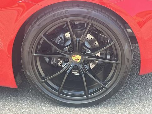 Used 2021 Porsche 718 Boxster RWD image 11