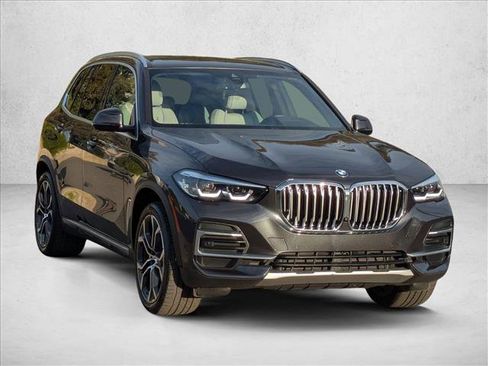 Used 2023 BMW X5 sDrive40i w/ Parking Assistance Package image 3