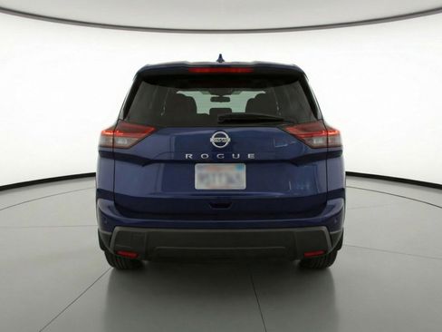 Used 2025 Nissan Rogue SV FWD image 6