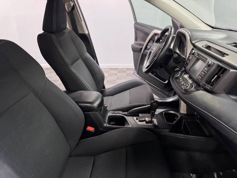 Used 2018 Toyota RAV4 XLE image 56