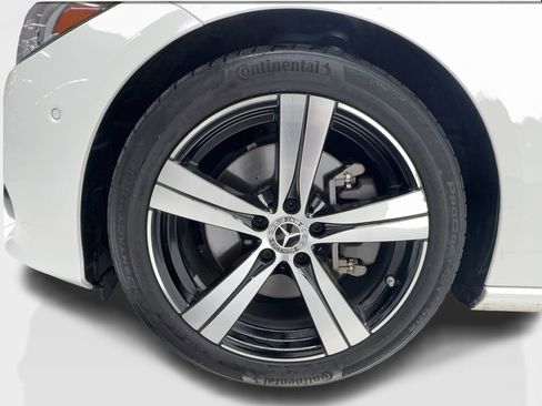 Used 2025 Mercedes-Benz C 300 Sedan image 13