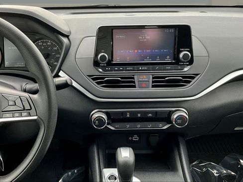 Used 2022 Nissan Altima 2.5 S image 11